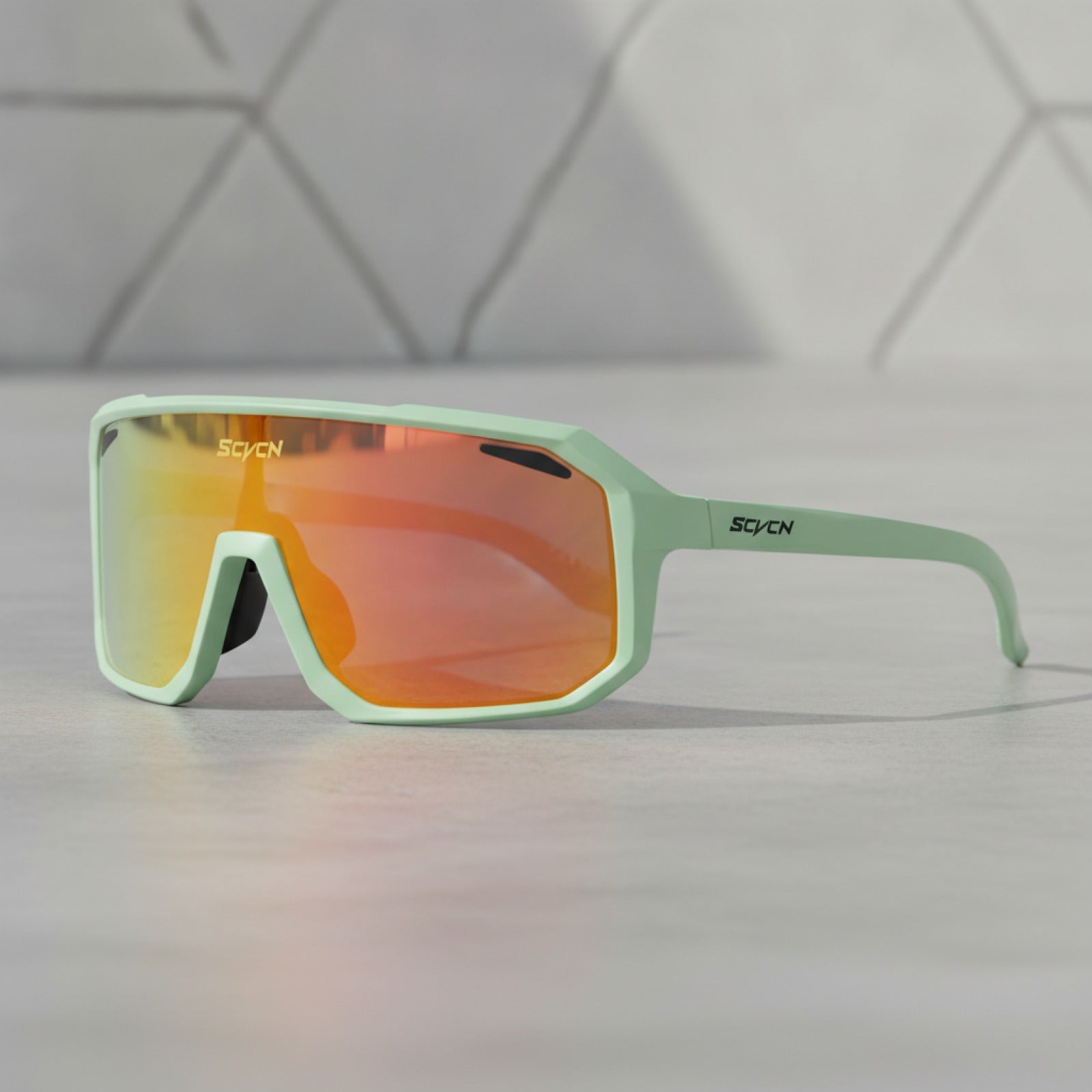 Lunettes de Soleil SCVCN : Protection UV400 pour Sportifs